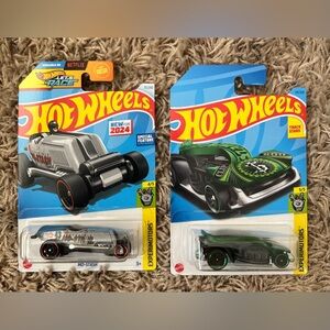 Hot Wheels Clip Rod And Mo-Stash Experimotors (2 Hot Wheels)